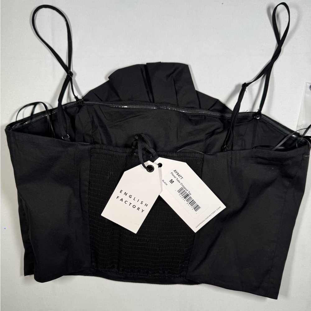 NWT English Factory Black FLOWER Top WITH REMOVABLE STRAPS. summer vacation - Picture 2 of 3
